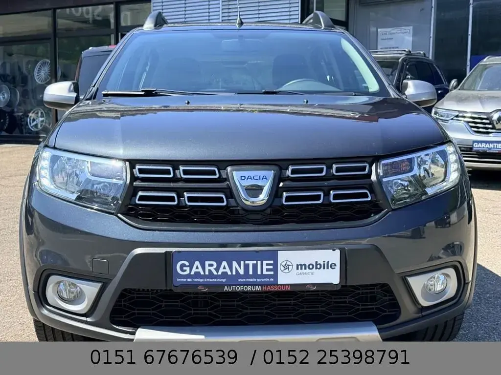 Gebraucht Dacia Sandero Anniversary 90 PS (66 kW) 2020 Grau Limousine