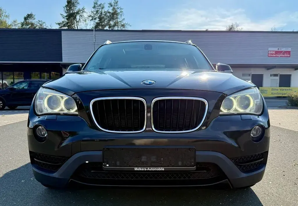 Gebraucht BMW X1 Sport Line 143 PS (105 kW) 2012 Schwarz SUV