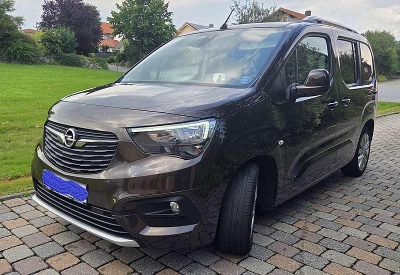 Braun Gebraucht 2019 Opel Combo Life Innovation Kombi | 18.400 € (Fairer Preis) - Bild 1/4