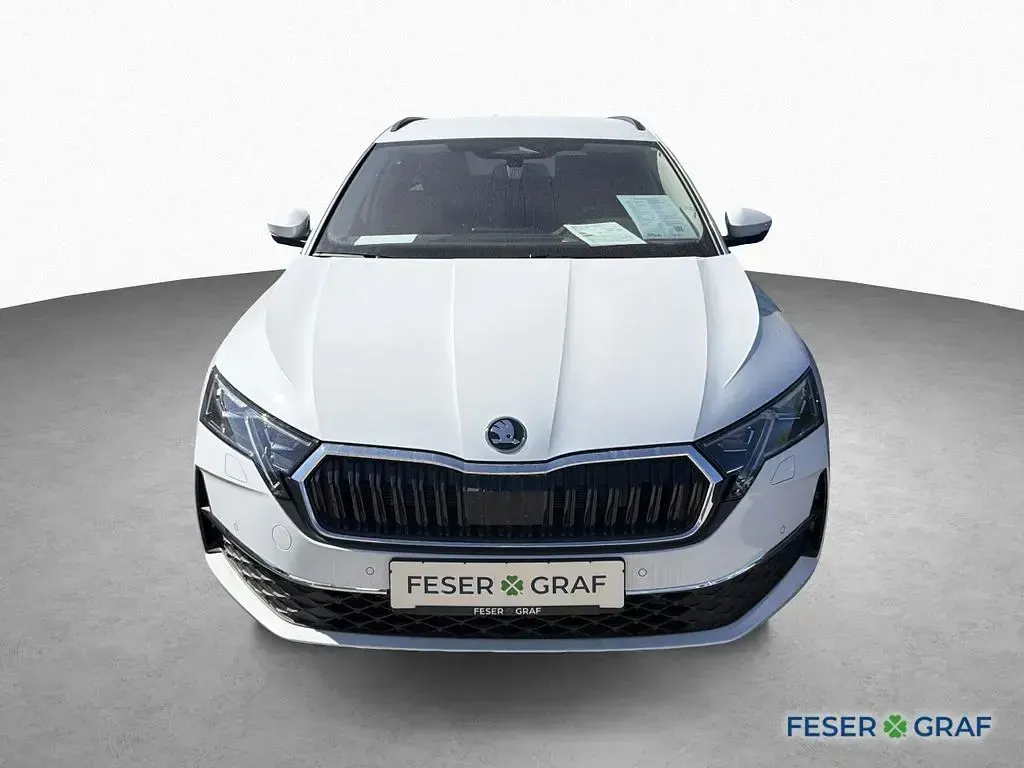 Nowe Skoda Octavia 150 KM (110 kW) 2026 Biały Kombi