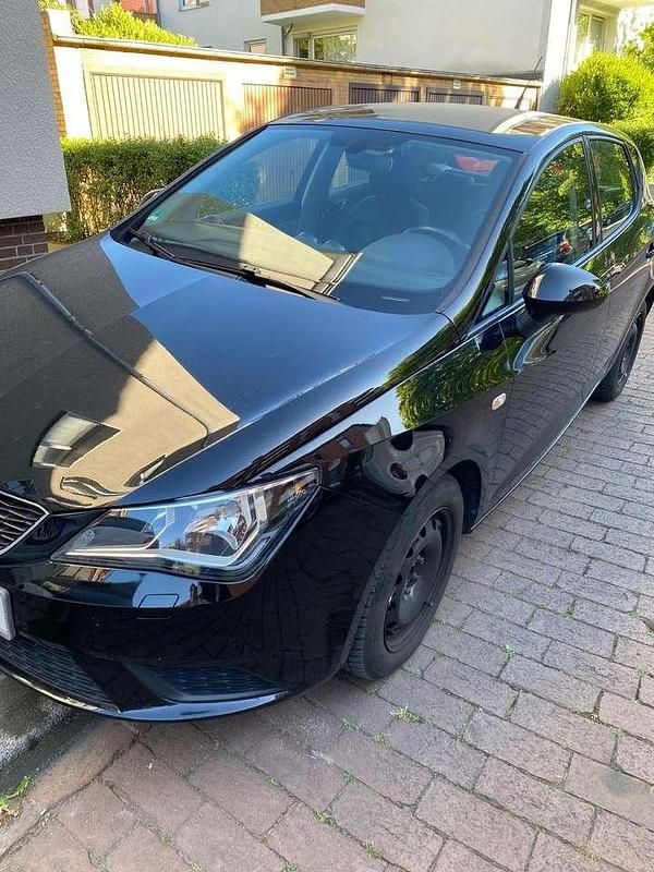 Schwarz Gebraucht 2017 Seat Ibiza Style Limousine | 8.390 € (Guter Preis) - Bild 1/4