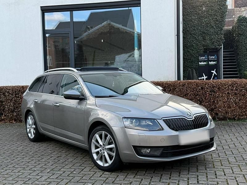 Gebraucht Skoda Octavia 150 PS (110 kW) 2016 Grau Kleinwagen