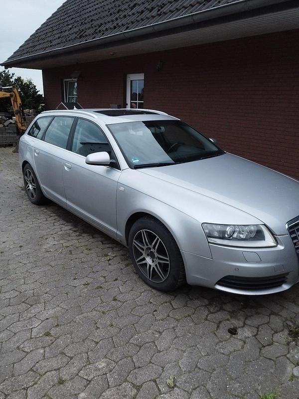 Silber Gebraucht 2005 Audi A6 Kombi | 3.500 € (Fairer Preis) - Bild 1/4