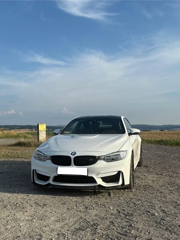 Weiß Gebraucht 2015 BMW M4 Competition Edition Coupé | 40.999 € (Fairer Preis) - Bild 1/4