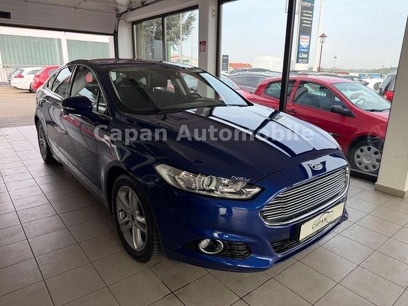 Gebraucht Ford Mondeo Titanium 179 PS (131 kW) 2016 Blau Limousine