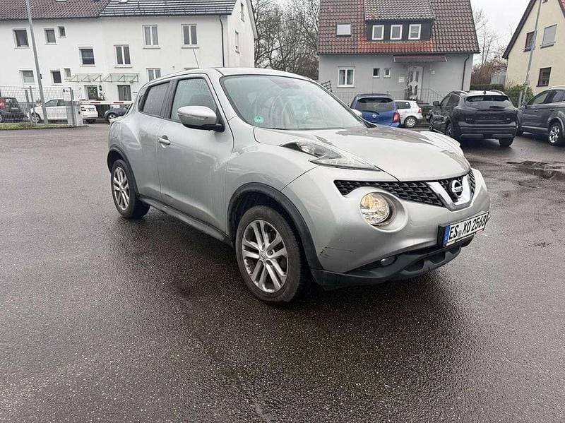 Gebraucht Nissan Juke Acenta 116 PS (85 kW) 2015 Silber SUV