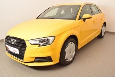 Gebraucht Audi A3 Sportback Comfort 116 PS (85 kW) 2019 Gelb Kleinwagen
