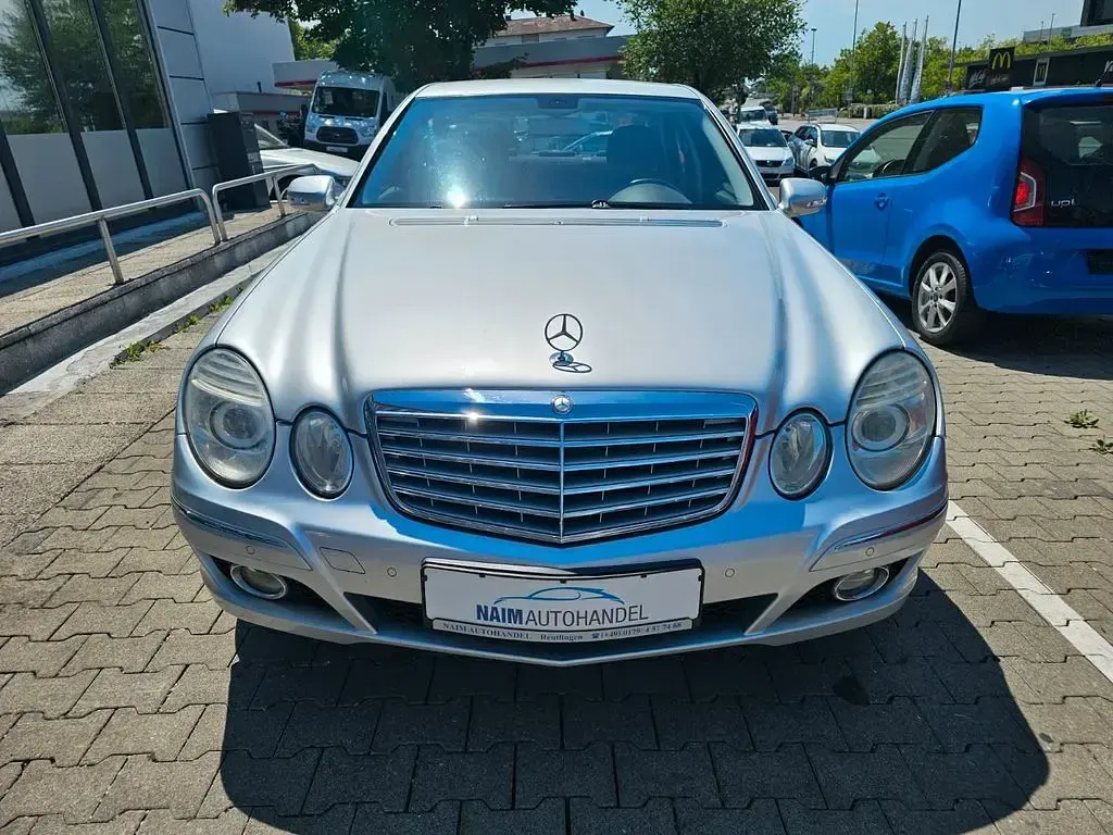 Gebraucht Mercedes E220 170 PS (125 kW) 2007 Silber Limousine