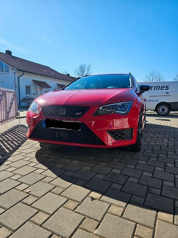 Rot Gebraucht 2016 Cupra Leon Limousine | 15.700 € (Superpreis) - Bild 1/4