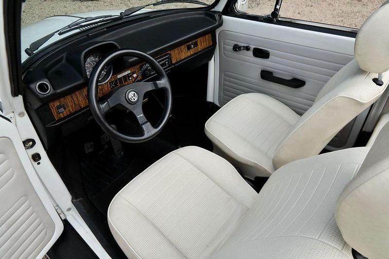 Usata VW Käfer Edition 1977 Bianco Cabrio