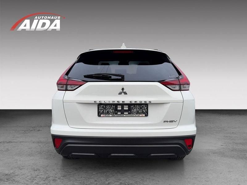 Gebraucht Mitsubishi Eclipse Cross Basis 188 PS (138 kW) 2022 Weiß SUV