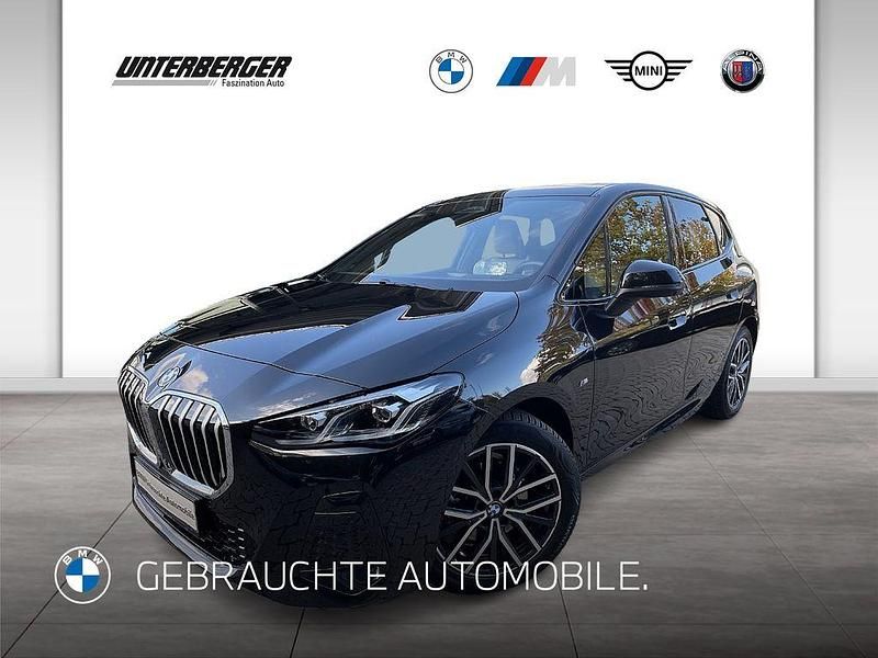 Schwarz Gebraucht 2025 BMW 220 Active Tourer Comfort Edition Van / Kleinbus | 37.950 € (Etwas zu teuer) - Bild 1/4