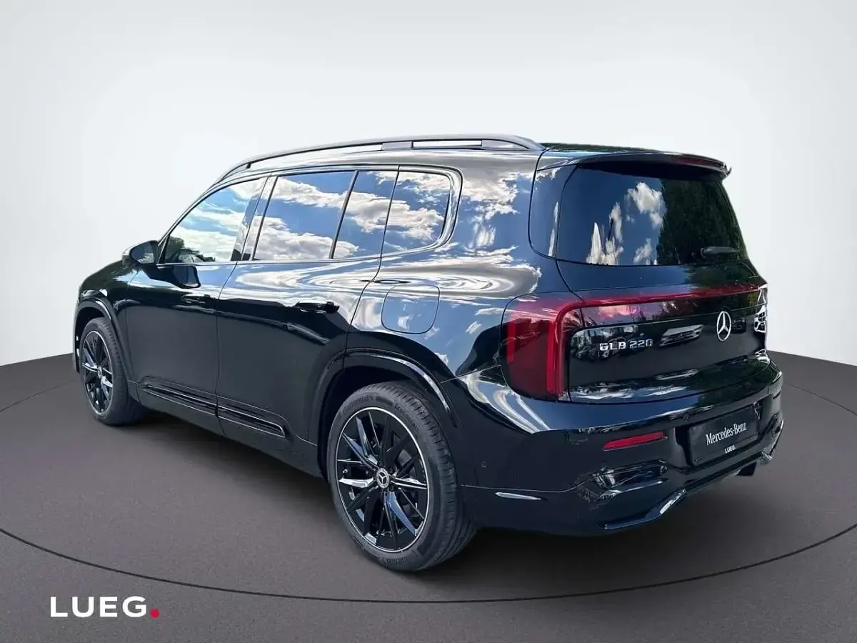 Gebraucht Mercedes GLB220 AMG 211 PS (155 kW) 2026 Schwarz SUV