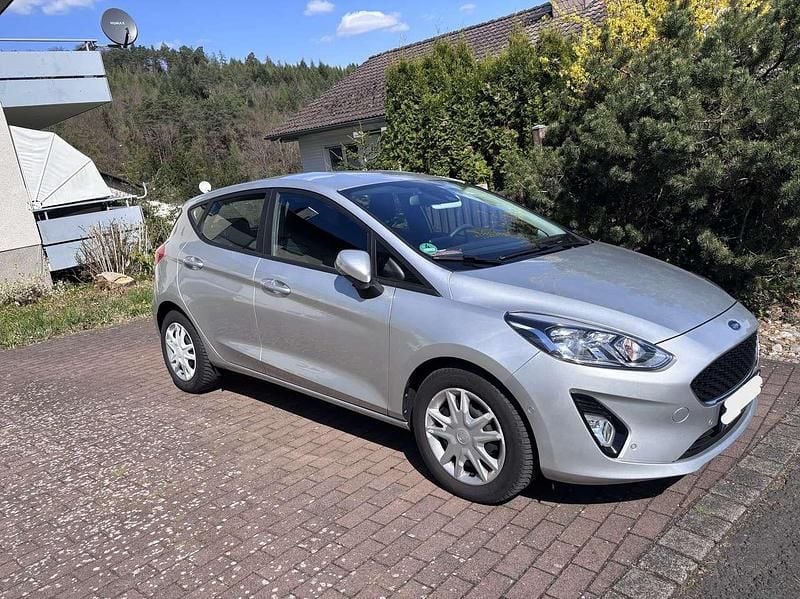 Silber Gebraucht 2019 Ford Fiesta Cool & Connect Kleinwagen | 9.700 € (Guter Preis) - Bild 1/4