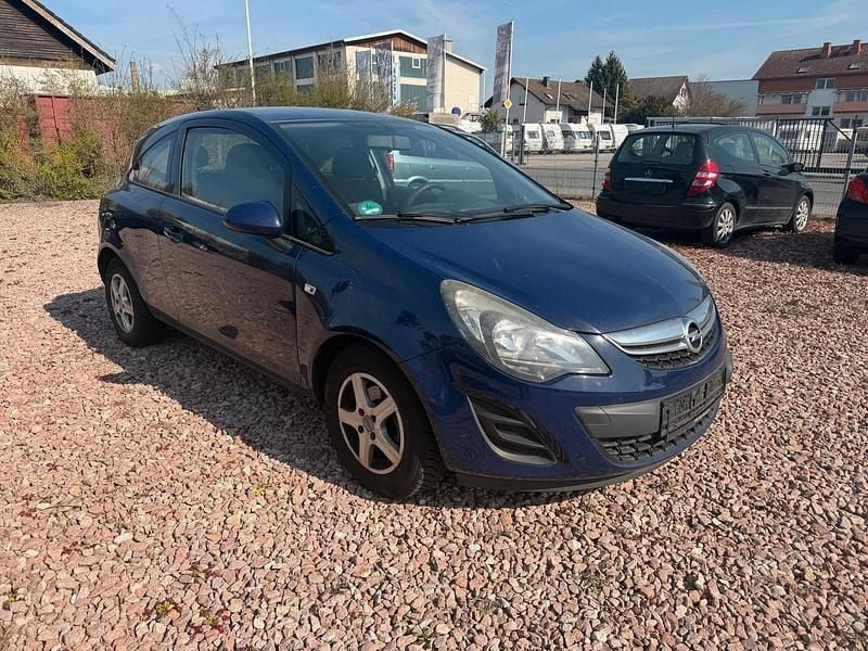 Second-hand Opel Corsa 75 CP (55 kW) 2014 Albastru Hatchback