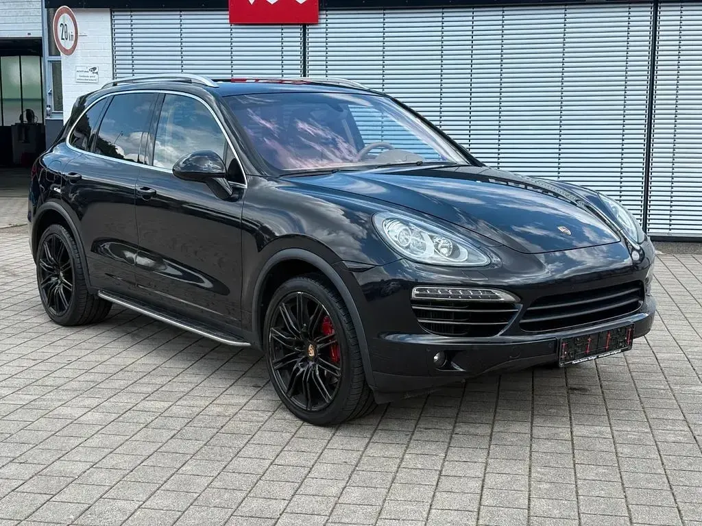 Gebraucht Porsche Cayenne Diesel 239 PS (175 kW) 2010 Schwarz SUV
