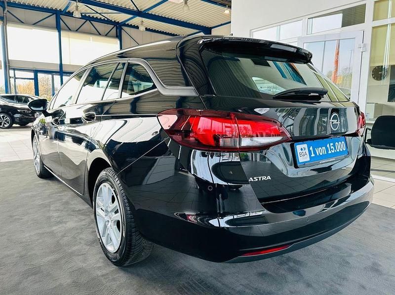 Gebraucht Opel Astra Edition 105 PS (77 kW) 2018