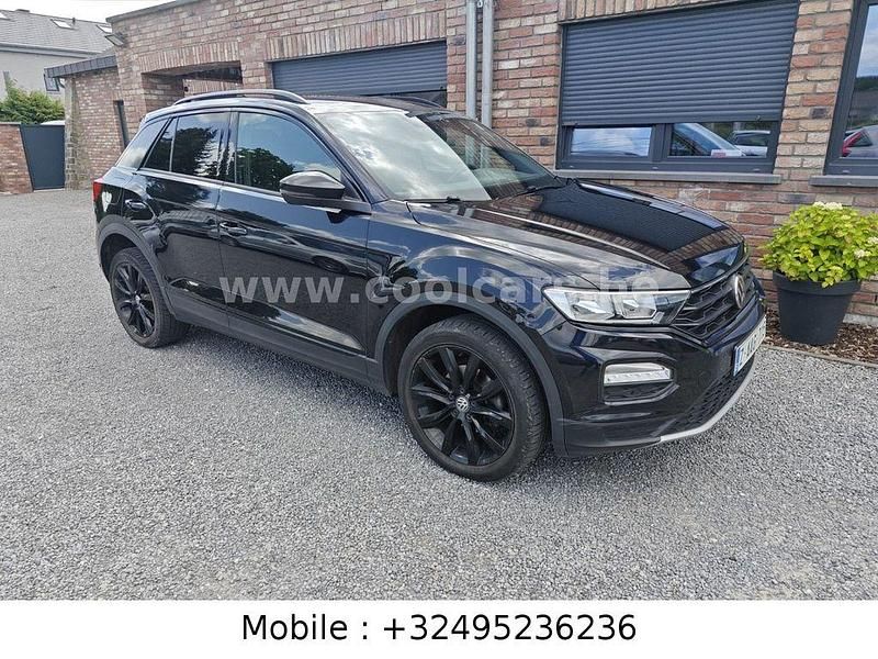 Schwarz Gebraucht 2020 VW T-Roc Style SUV | 13.999 € (Guter Preis) - Bild 1/4