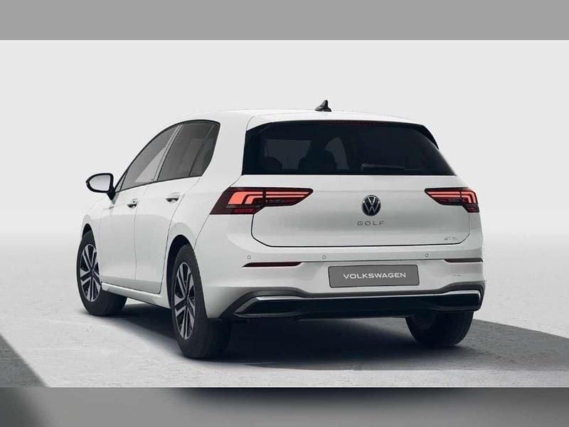 Neu VW Golf VIII 116 PS (85 kW) 2025 Pure white uni Limousine