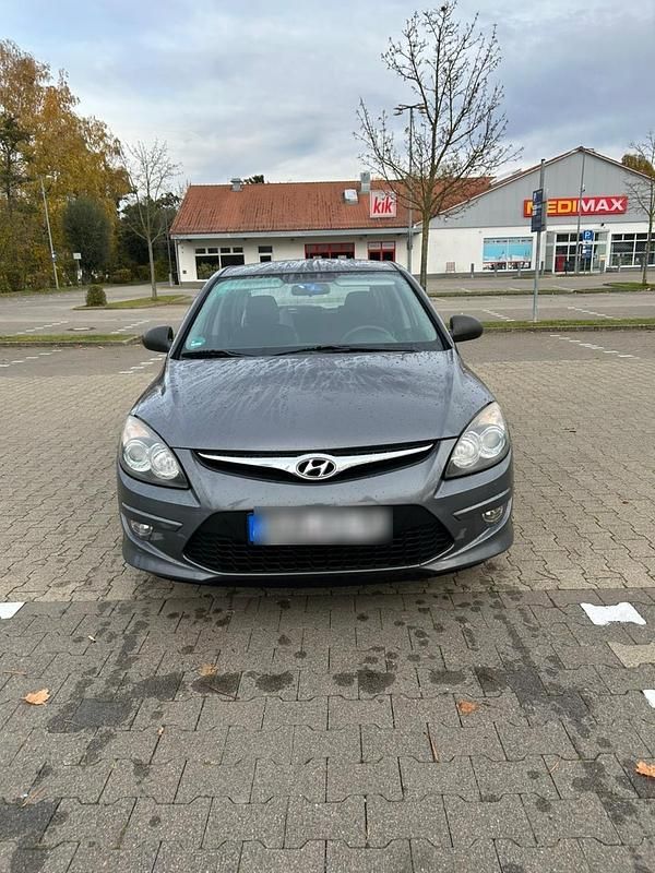 Gebraucht 2011 Hyundai i30 Limousine | 3.500 € - Bild 1/4