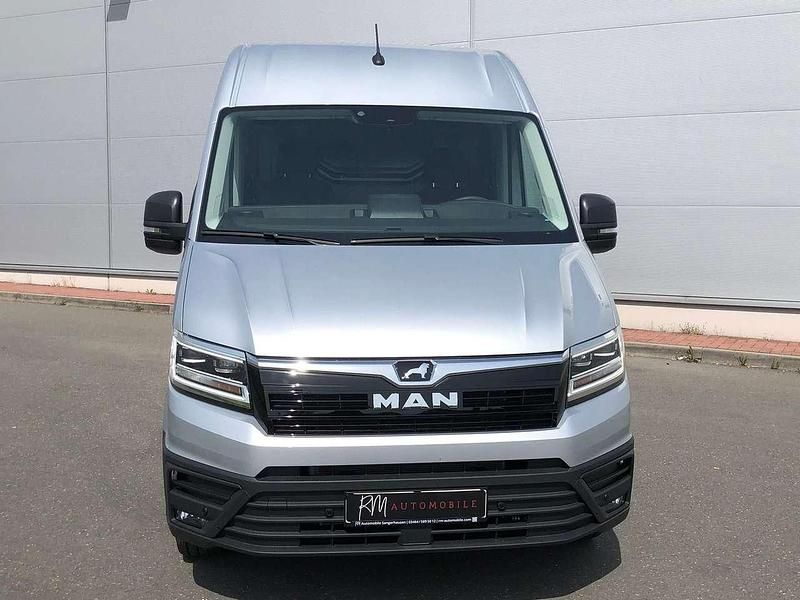 Gebraucht MAN TGE 163 PS (119 kW) 2024 Deep ocean (metallic) Van