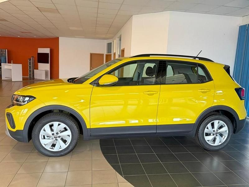 Neu VW T-Cross Life 95 PS (69 kW) 2025 Grapeyellow SUV