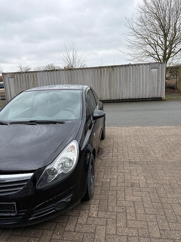 Gebraucht Opel Corsa 80 PS (58 kW) 2010 Schwarz Kleinwagen