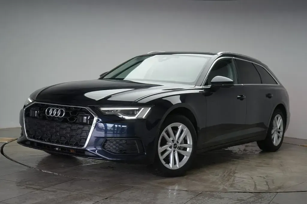 Usata Audi A6 204 CV (150 kW) 2024 Blu Station wagon