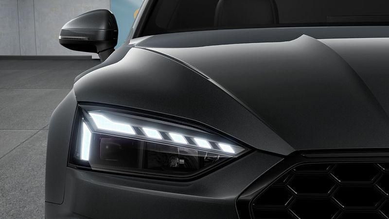 Grau Gebraucht 2024 Audi A5 Sportback Limousine | 39.949 € (Fairer Preis) - Bild 1/4