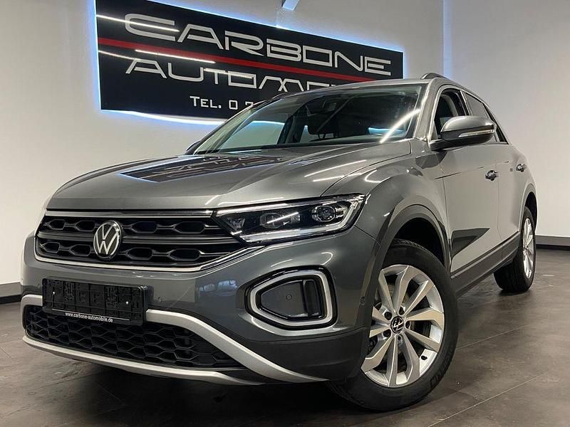 Indiumgrau metallic Gebraucht 2022 VW T-Roc Life SUV | 22.450 € (Etwas zu teuer) - Bild 1/4