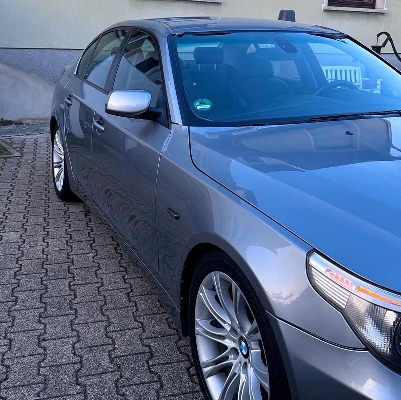 Gebraucht BMW 525 192 PS (141 kW) 2004 Grau Limousine