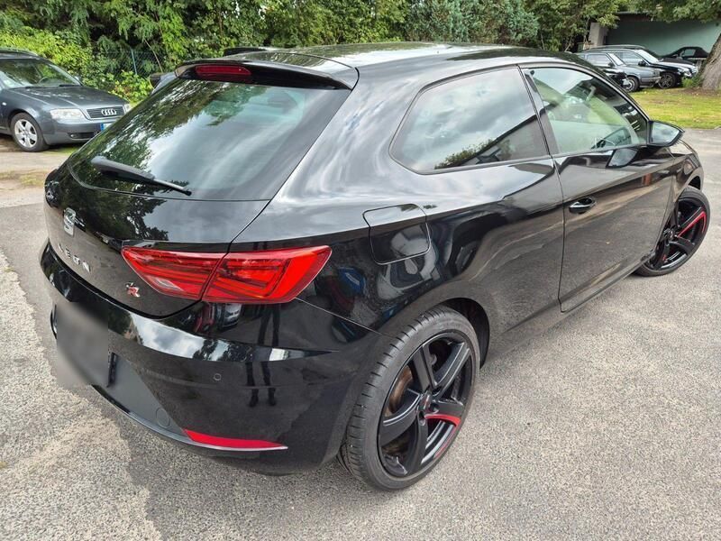 Schwarz Gebraucht 2017 Seat Leon SC FR Kleinwagen | 12.999 € (Fairer Preis) - Bild 1/4