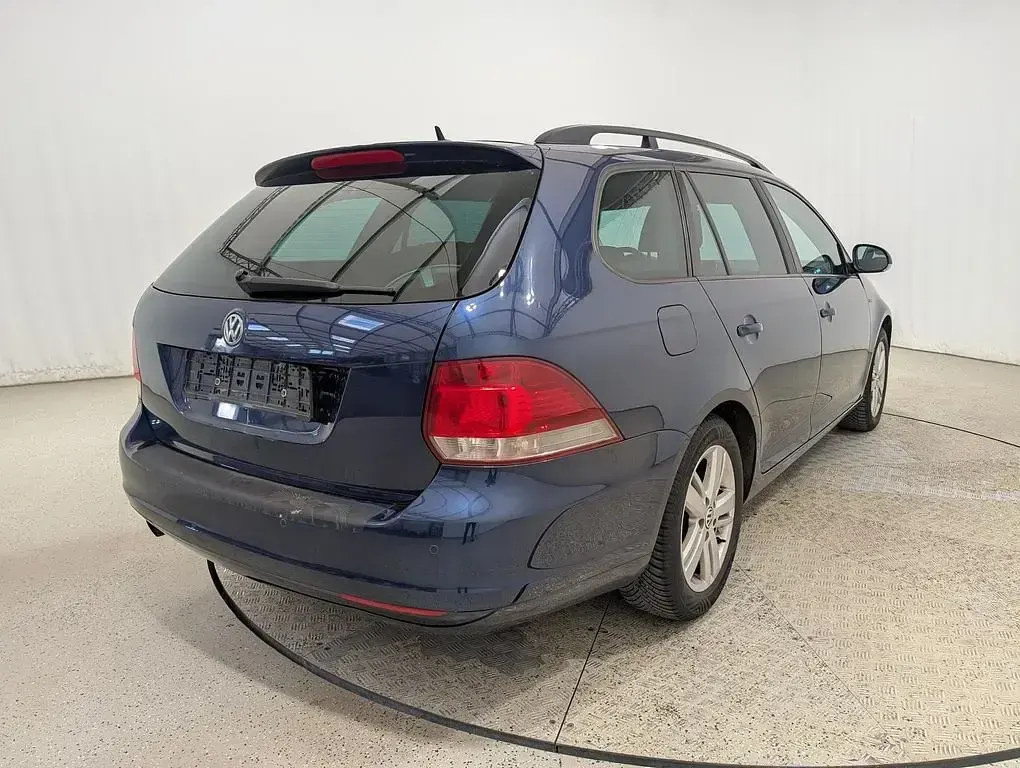 Gebraucht VW Golf VII Match 95 PS (69 kW) 2013 Blau Kombi