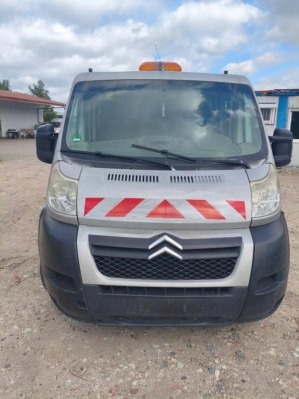 Silber Gebraucht 2010 Peugeot Boxer Van | 4.499 € - Bild 1/4