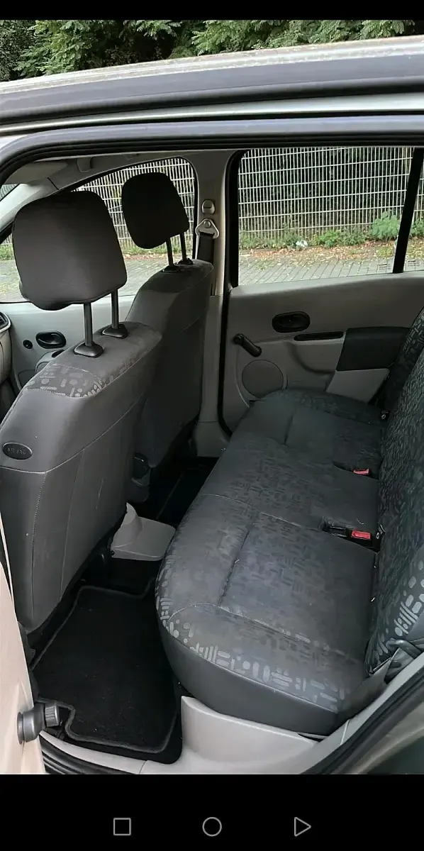 Gebraucht Renault Modus 75 PS (55 kW) 2005 Grün Van / Kleinbus