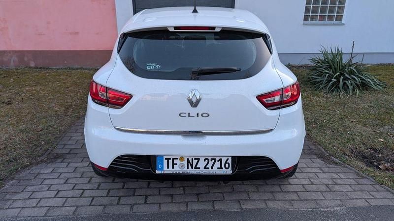 Gebraucht Renault Clio IV Experience 73 PS (53 kW) 2016 Weiß Limousine