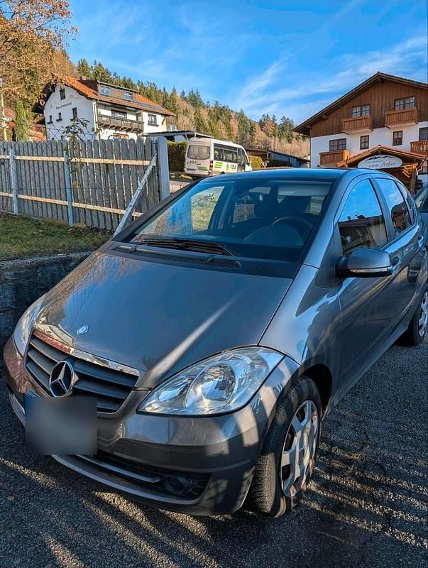 Grau Gebraucht 2008 Mercedes 170 Kleinwagen | 1.900 € (Superpreis) - Bild 1/3