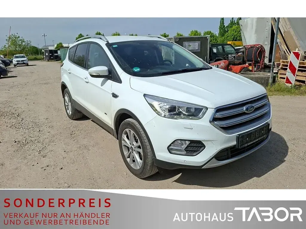 Gebraucht Ford Kuga Titanium 150 PS (110 kW) 2017 Frostweiß SUV