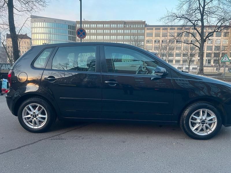 Gebraucht VW Polo 80 PS (58 kW) 2007 Schwarz Kleinwagen