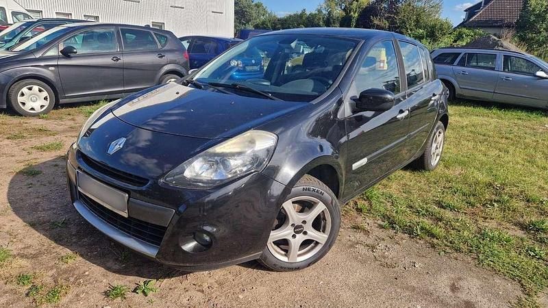Gebraucht 2010 Renault Clio II Dynamique Kleinwagen | 1.800 € (Fairer Preis) - Bild 1/4