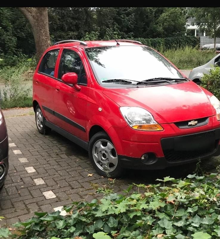Gebraucht Chevrolet Matiz 54 PS (39 kW) 2008 Rot Kleinwagen
