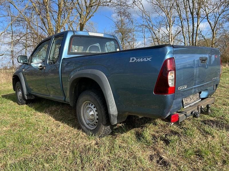 Gebraucht Isuzu D-Max 136 PS (100 kW) 2010 Blau Pickup