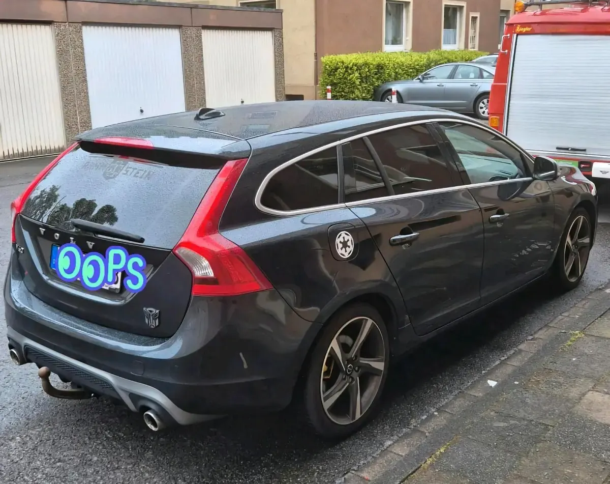 Gebraucht Volvo V60 136 PS (100 kW) 2013 Grau Kombi