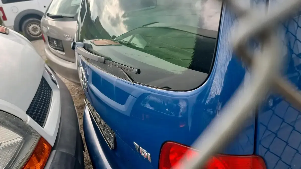 Gebraucht VW Touran 130 PS (95 kW) 2005 Blau Van / Kleinbus