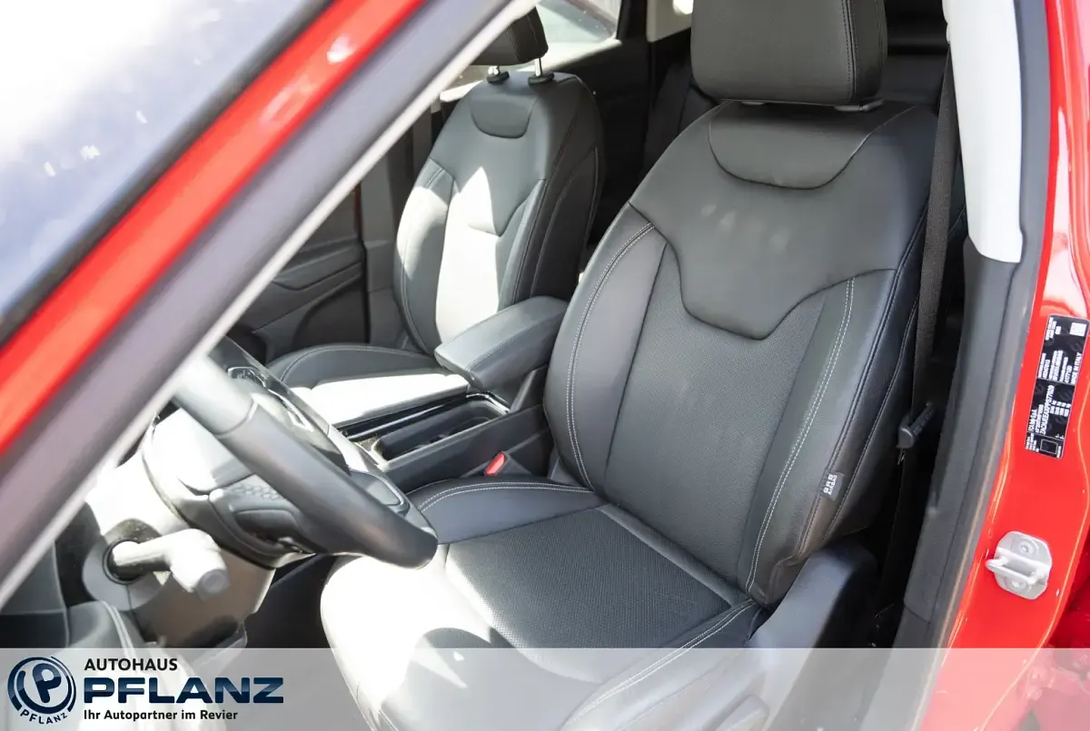 Gebraucht Jeep Compass 131 PS (96 kW) 2024 Rot SUV