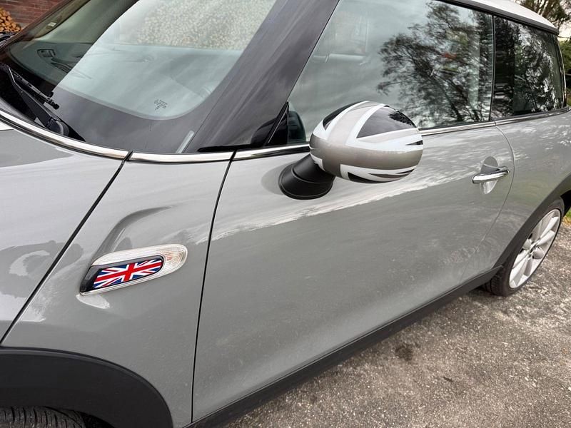 Używany Mini Cooper 136 KM (100 kW) 2016 Szary Hatchback
