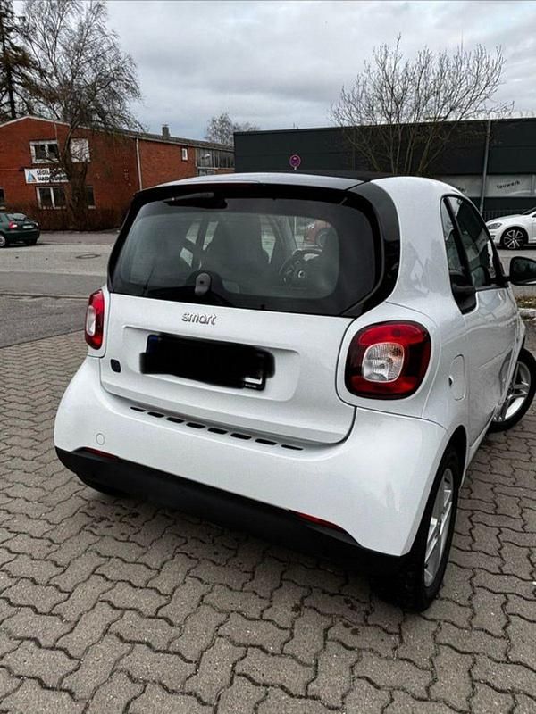 Gebraucht Smart ForTwo Coupé 60 kW (82 PS) 2021 Weiß Kleinwagen