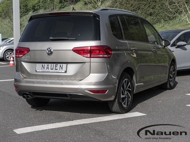 Gebraucht VW Touran Join 150 PS (110 kW) 2018 Silber Van / Kleinbus