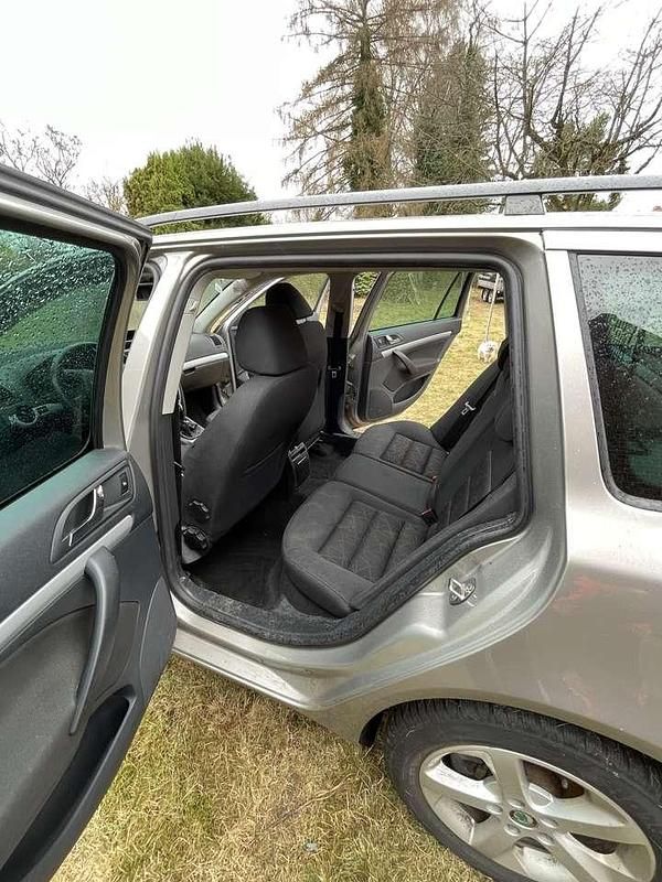 Gebraucht Skoda Octavia 140 PS (102 kW) 2012 Kombi