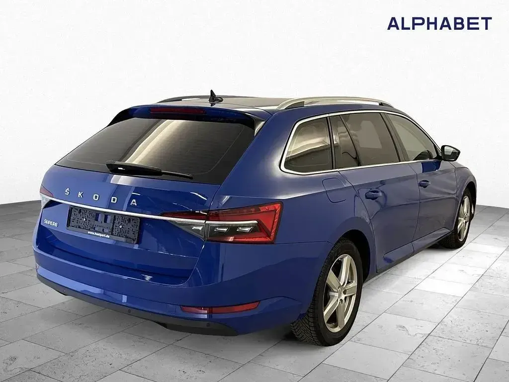 Gebraucht Skoda Superb Style 200 PS (147 kW) 2022 Blau Kombi